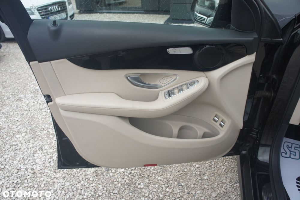 Mercedes-Benz GLC - 13