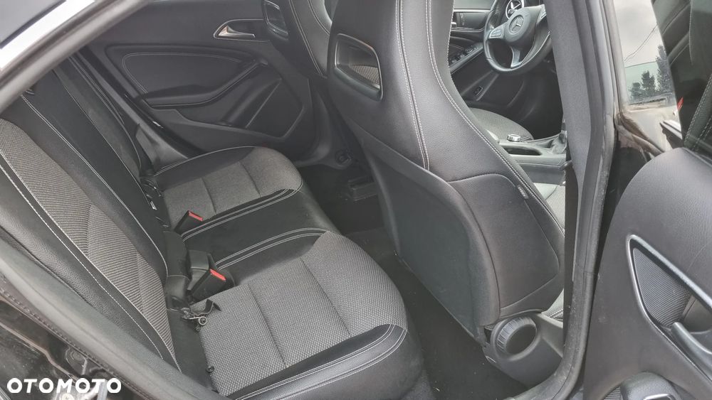 Mercedes-Benz CLA 180 (CDI) d - 23