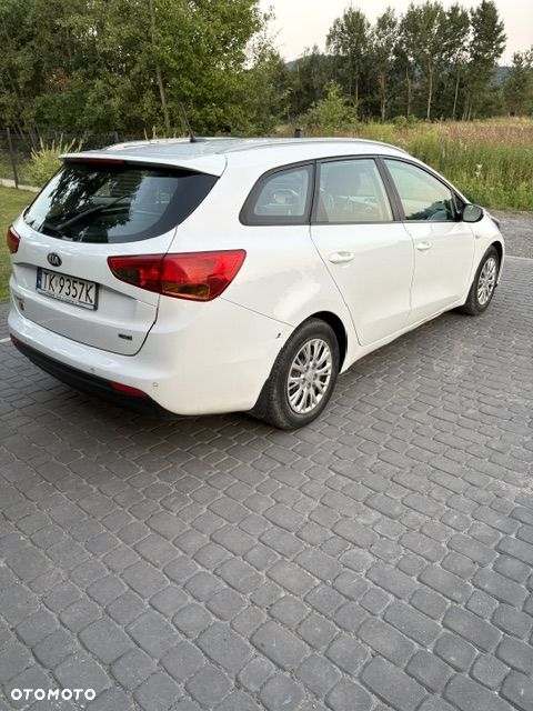 Kia Ceed 2013 photo 4