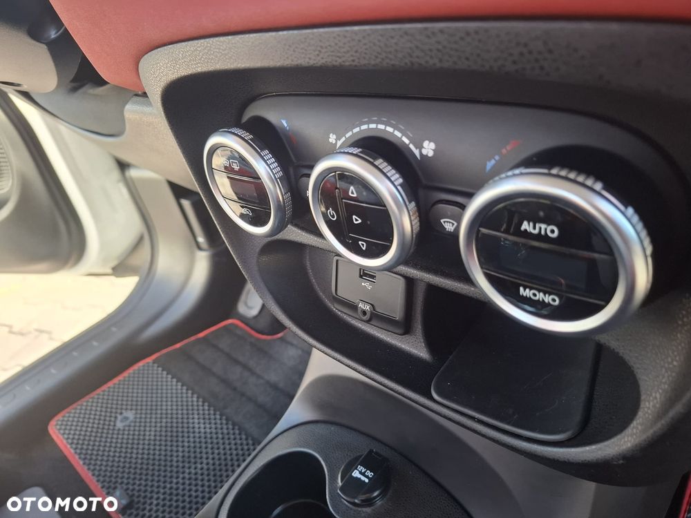 Fiat 500L 1.4 16V Opening Edition - 21