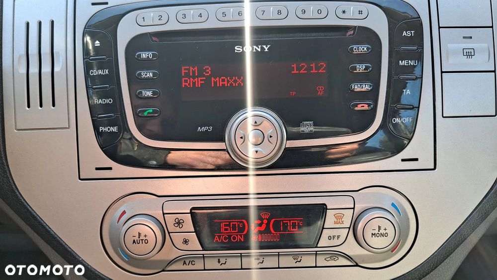 Ford Kuga 2.0 TDCi 4x4 Champions Edition - 25