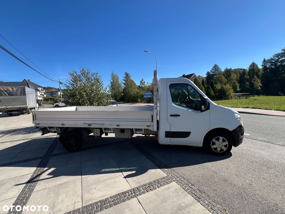 Nissan NV400 - 4