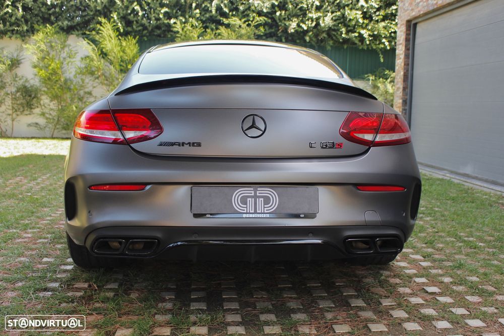 Mercedes-Benz C 63 AMG S - 22
