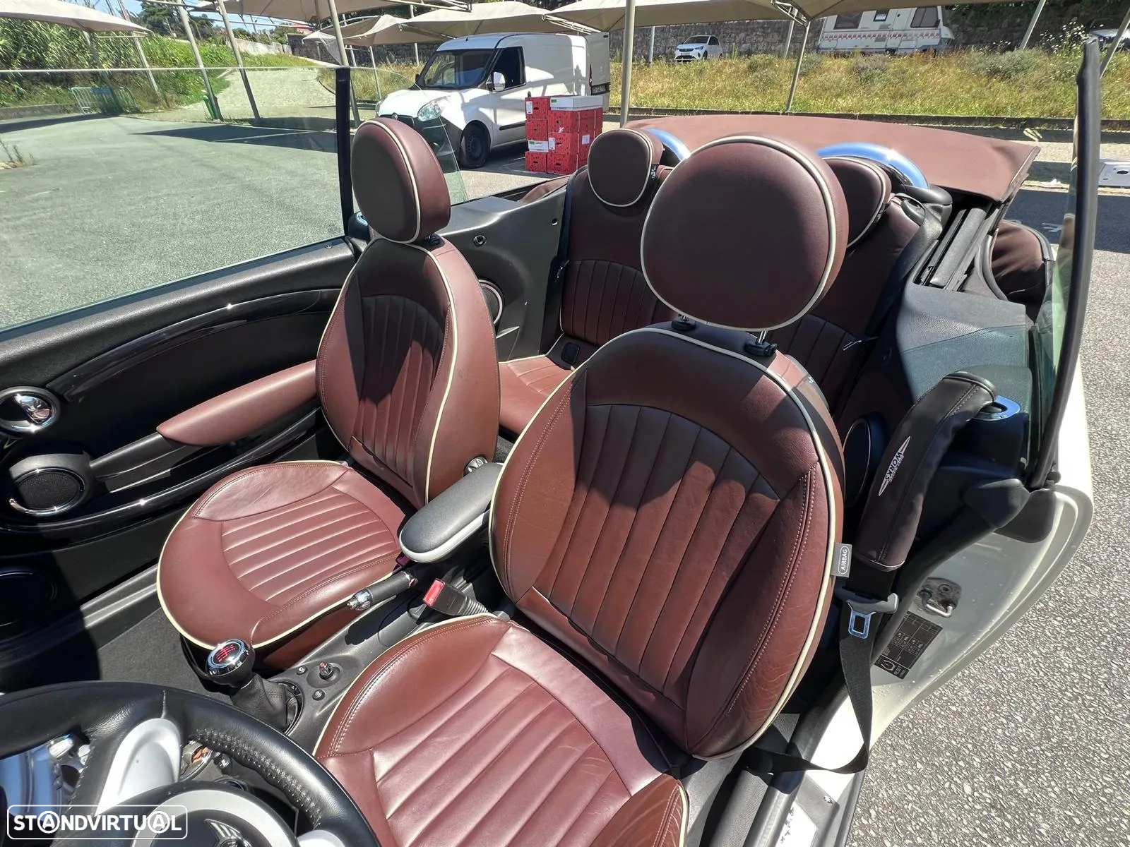 MINI Cabrio John Cooper Works - 27