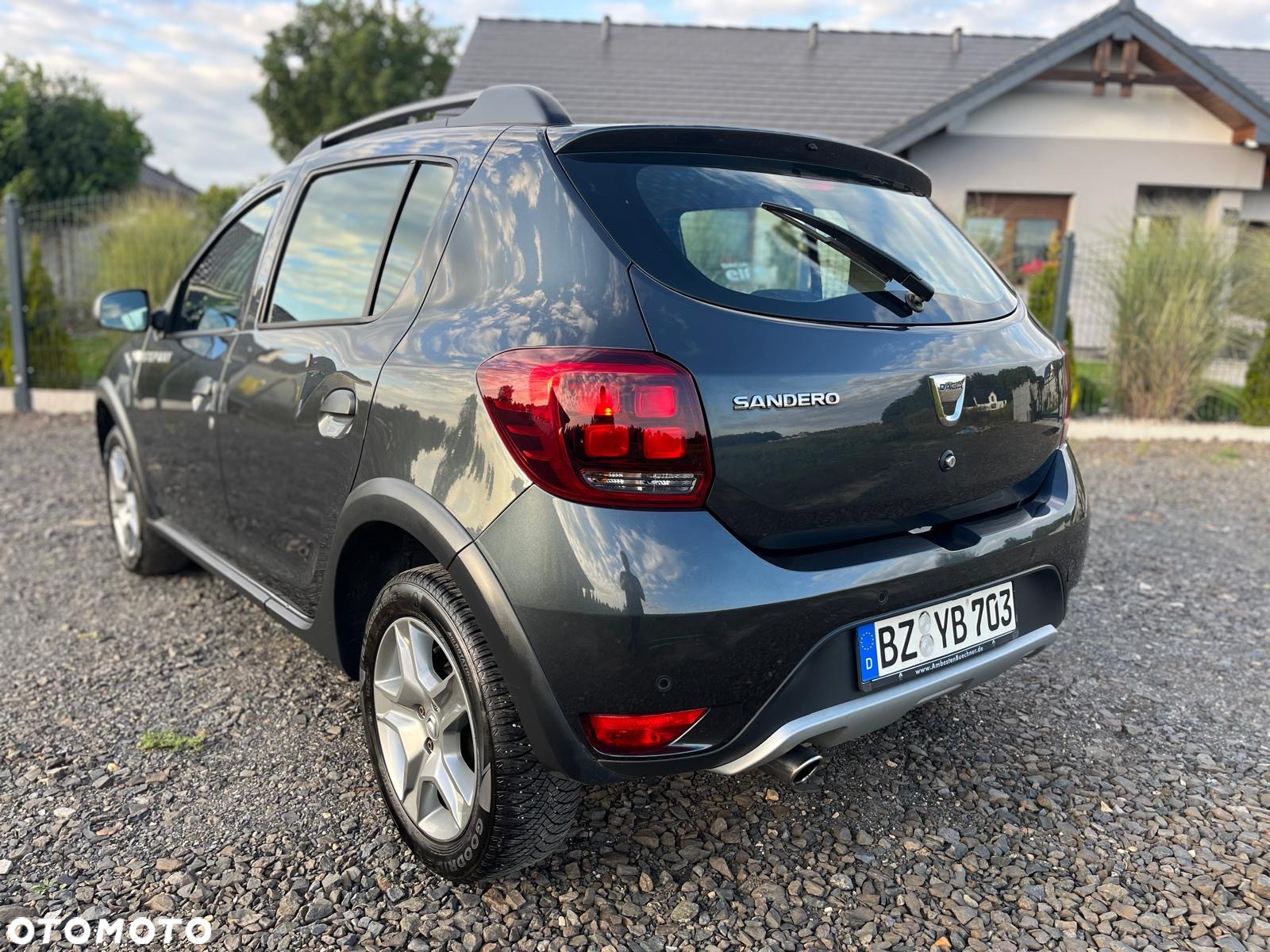 Dacia Sandero Stepway TCe 90 Prestige - 11