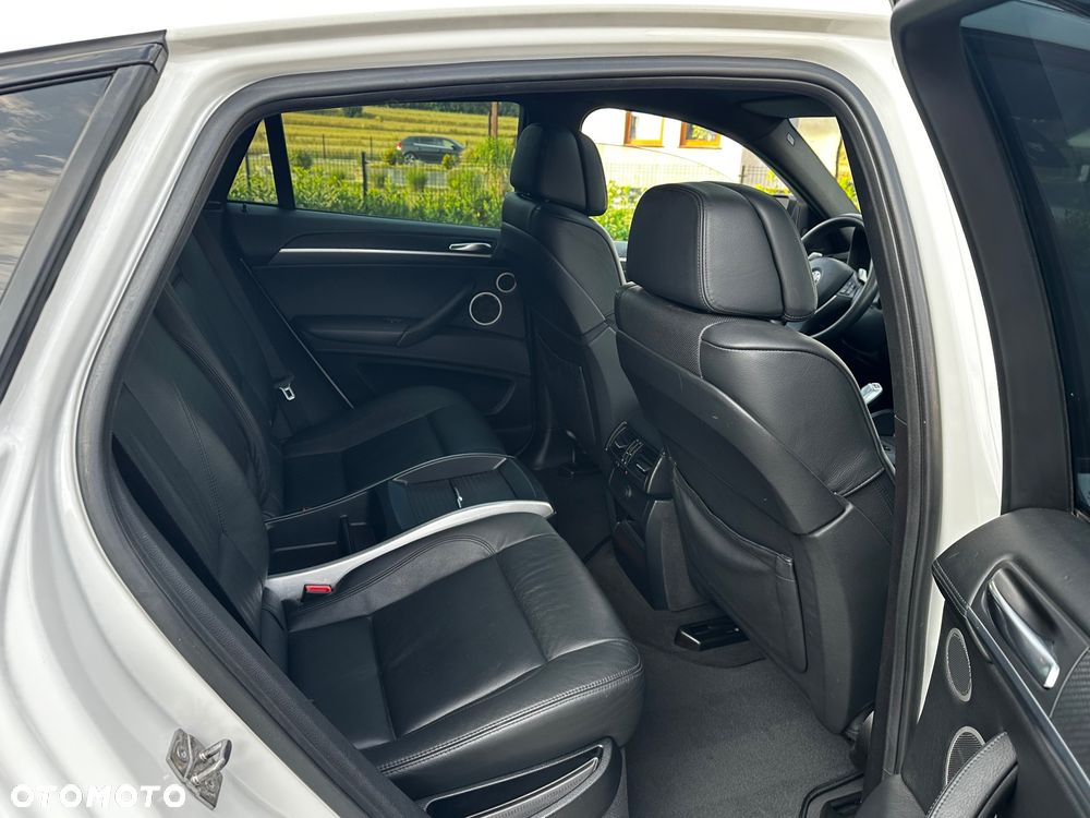 BMW X6 - 35