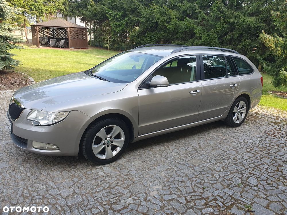 Skoda Superb 2.0 TDI DSG Active - 1