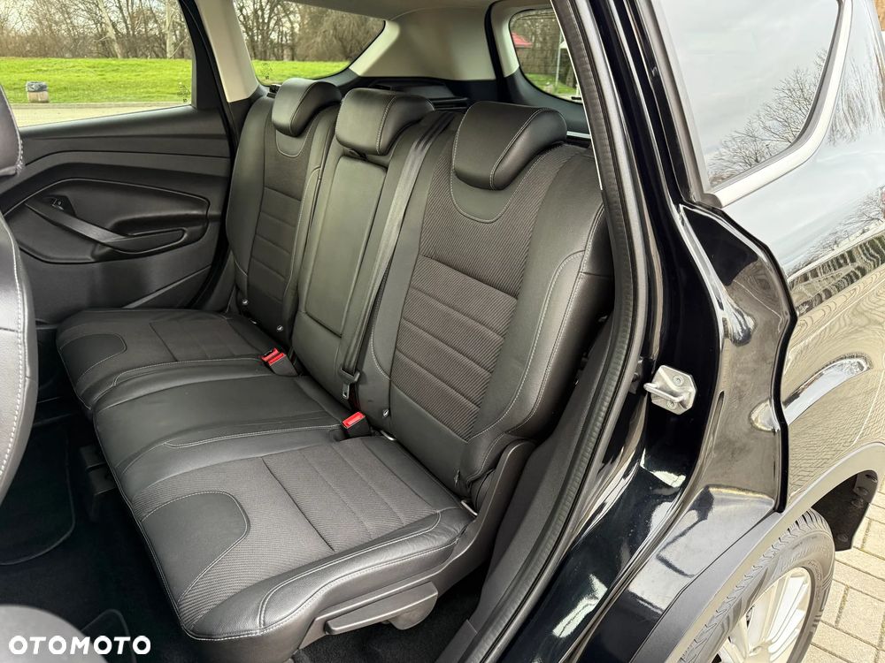 Ford Kuga 1.6 EcoBoost 2x4 Titanium - 12