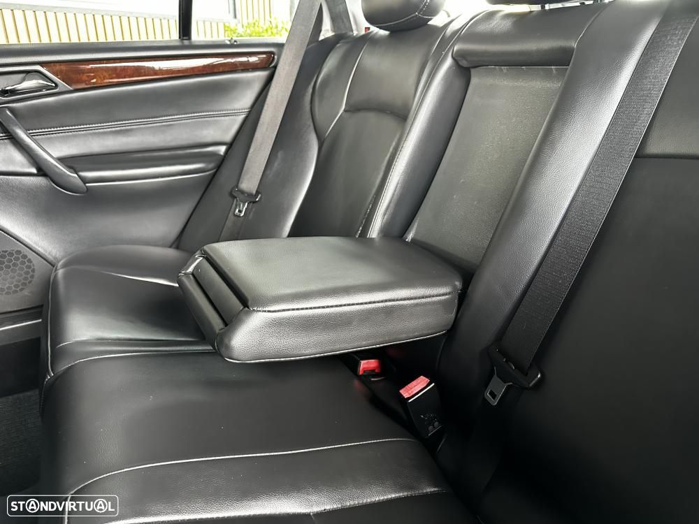 Mercedes-Benz C 220 - 26
