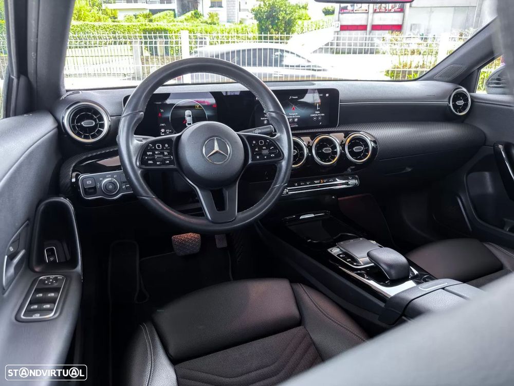 Mercedes-Benz A 180 Limousine d Style Plus Aut. - 25