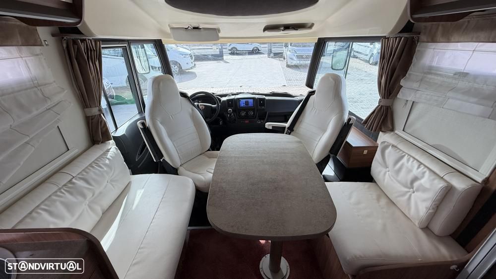 Itineo Famili MC650 cama central à esquerda e basculante - 16