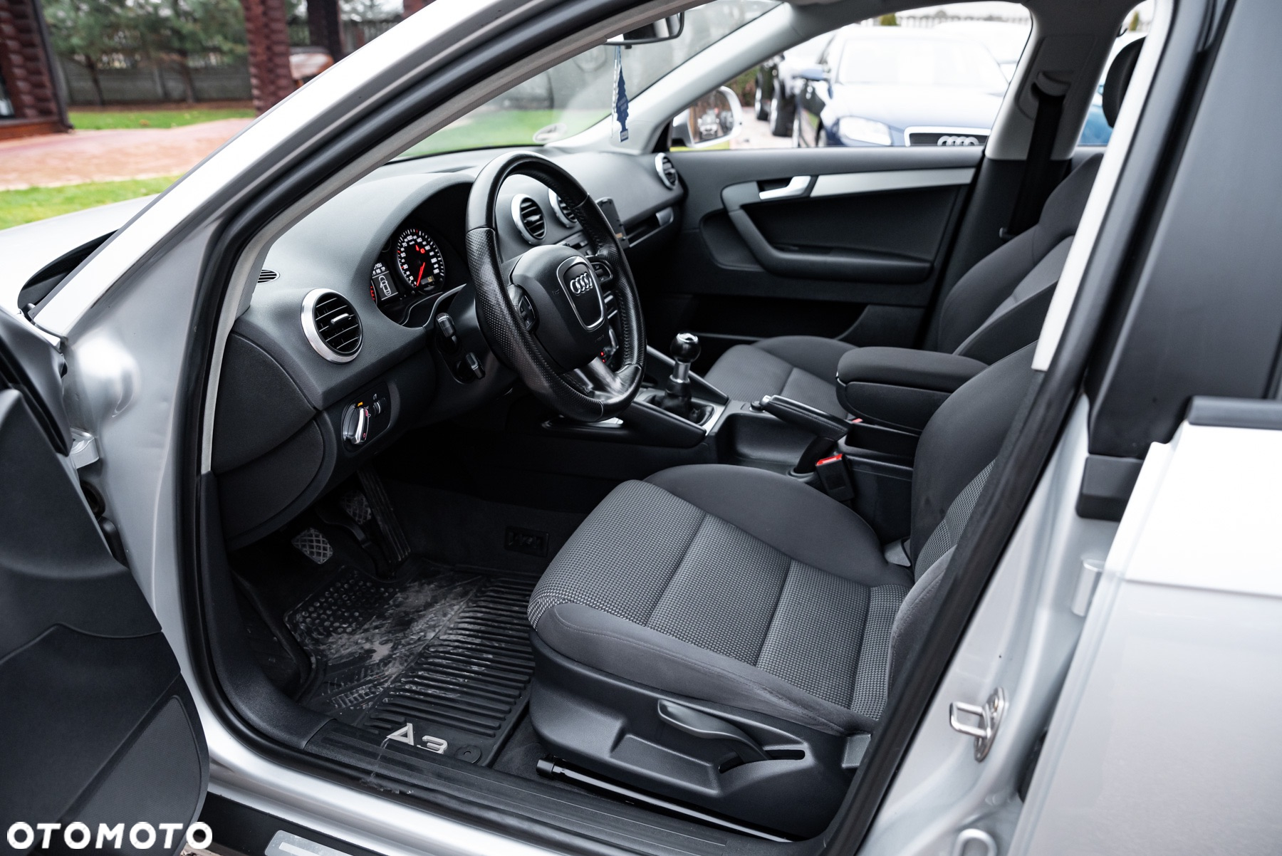 Audi A3 1.6 Sportback Attraction - 17