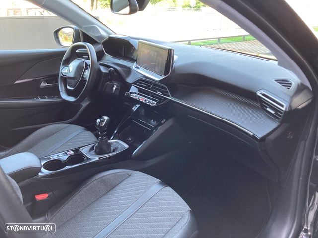 Peugeot 208 1.2 PureTech Allure - 32