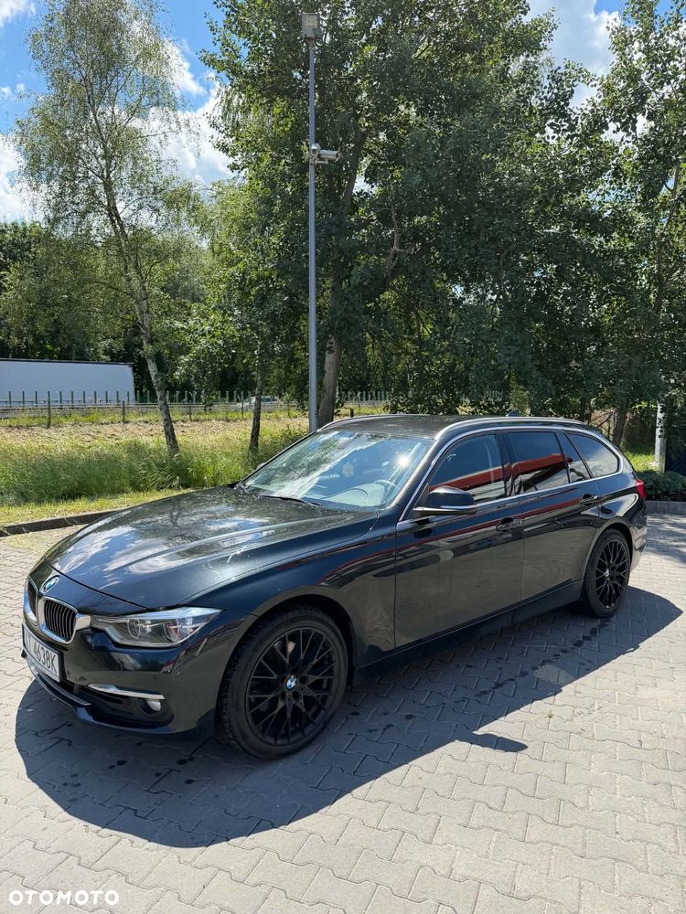 BMW Seria 3 320d Luxury Line - 2