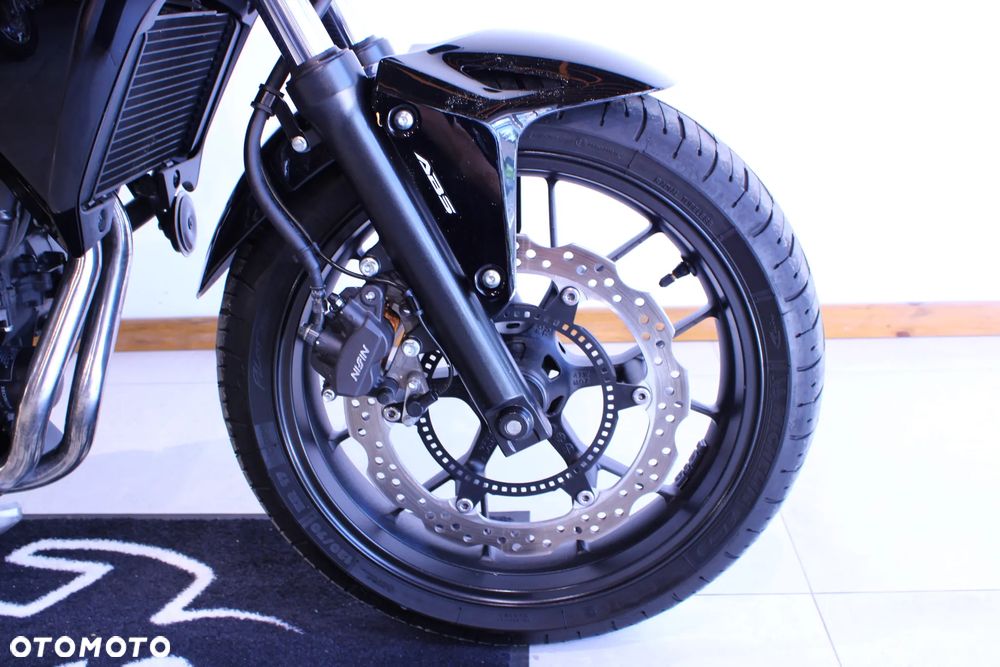 Honda CB - 26