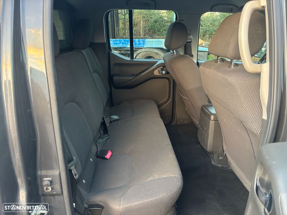 Nissan Navara 2.5 dCi CD LE Premium - 9