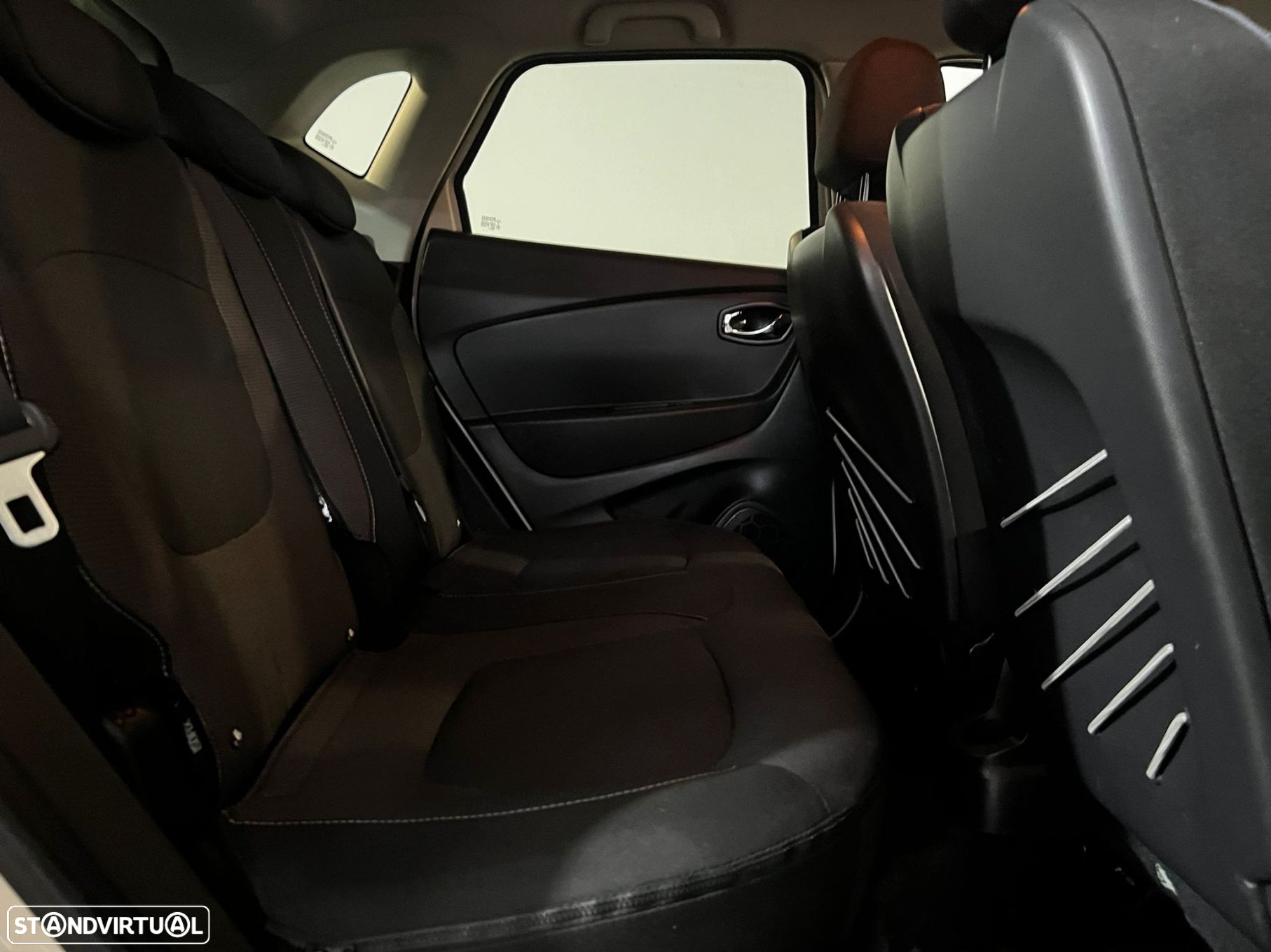 Renault Captur 0.9 TCE Exclusive - 24