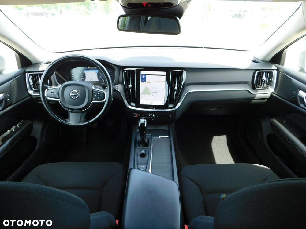 Volvo V60 D3 Momentum - 6