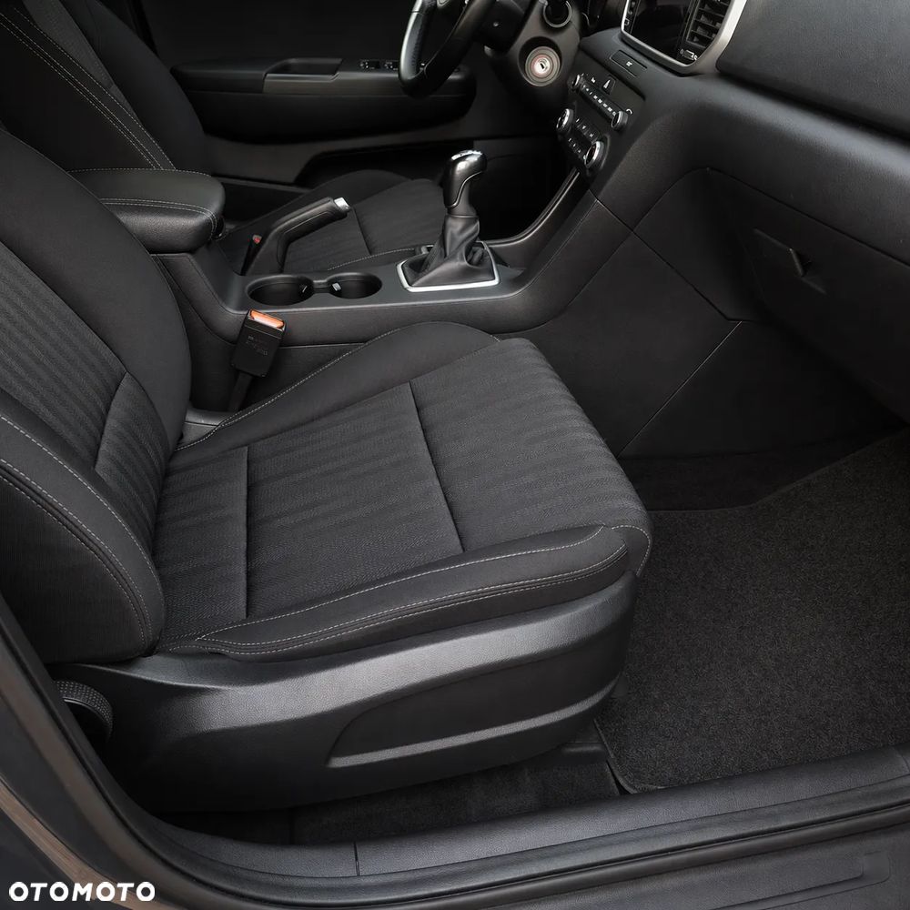 Kia Sportage 1.6 GDI 2WD ISG Dream-Team Edition - 32