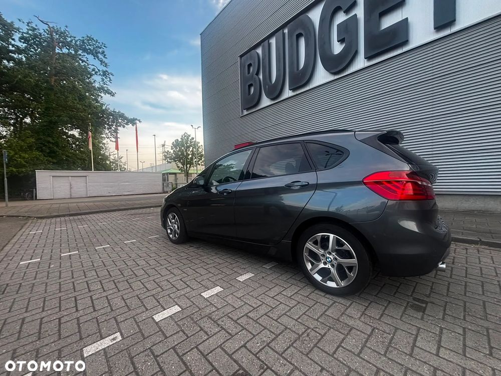BMW Seria 2 218d - 35