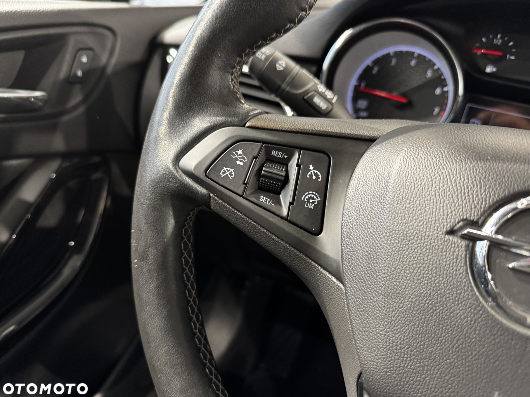 Opel Astra - 11