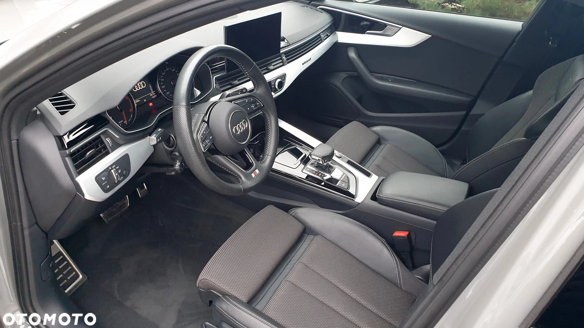 Audi A4 Avant 45 TDI quattro tiptronic S line - 17