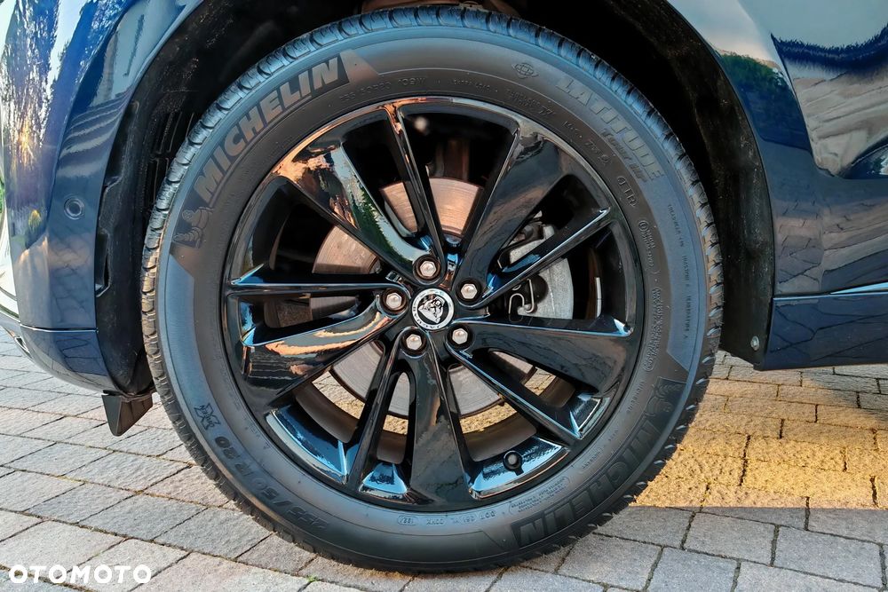 Jaguar F-Pace D200 AWD R-Dynamic SE 90th Anniversary Edition - 35