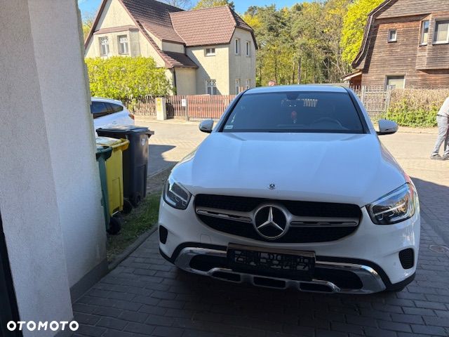 Mercedes-Benz GLC 300 e 4-Matic Business Edition - 1