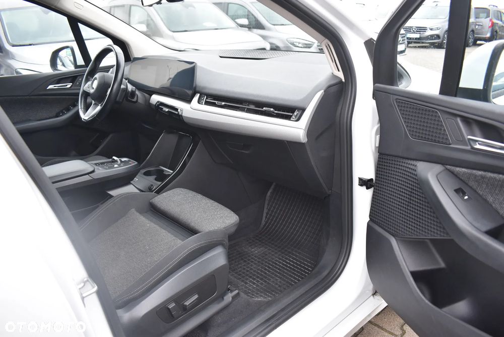 BMW Seria 2 218i - 17