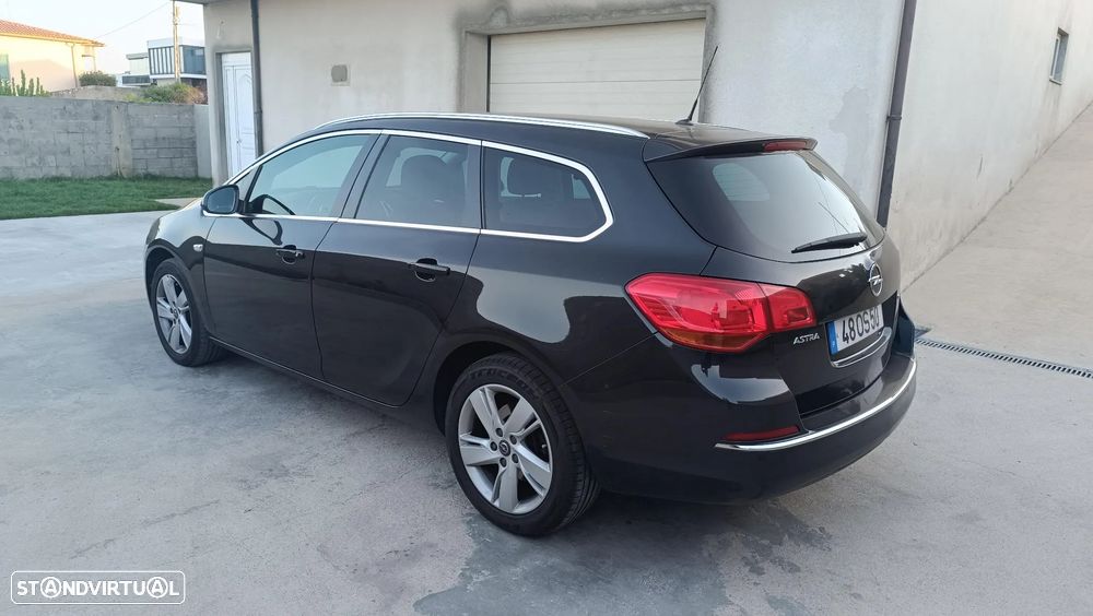 Opel Astra Sports Tourer - 5