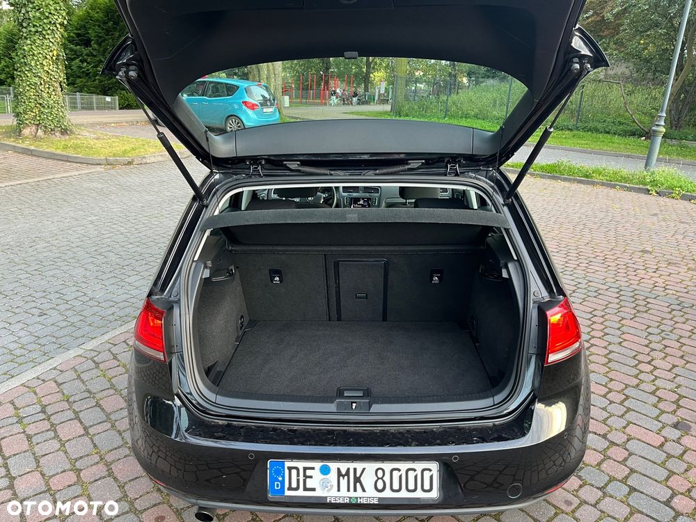 Volkswagen Golf 1.6 TDI DPF BlueMotion Technology Style - 9