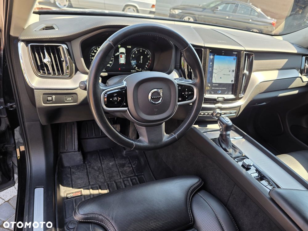 Volvo XC 60 B5 B AWD Inscription - 21