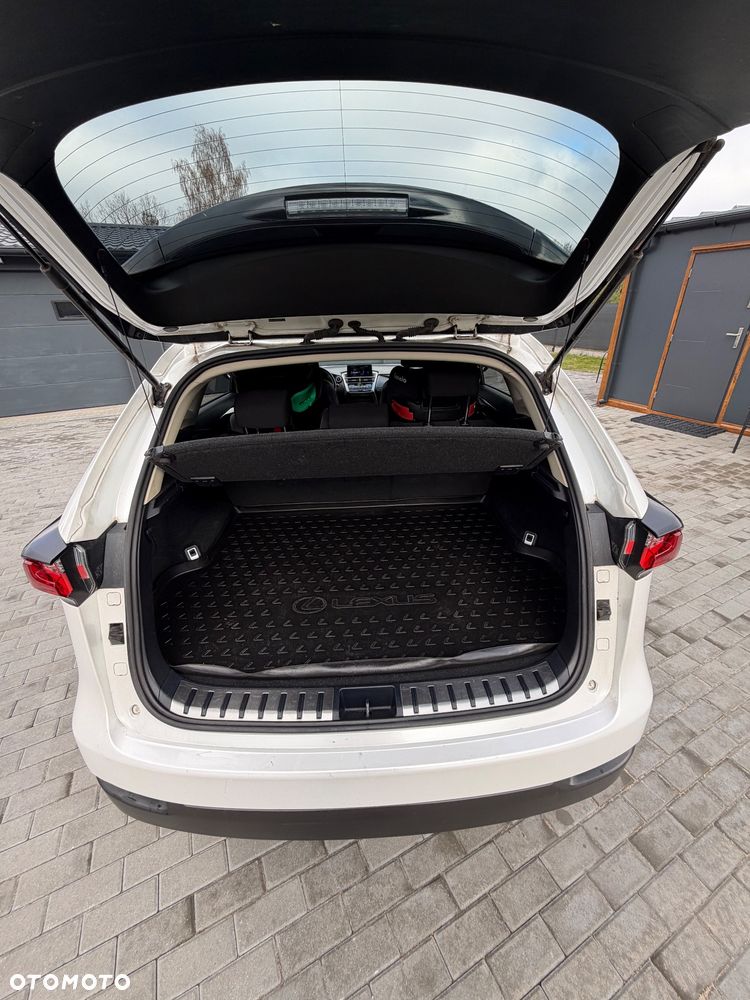 Lexus NX 300h Comfort AWD - 15