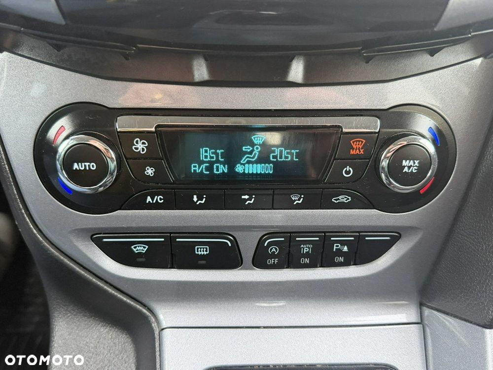 Ford Focus 1.6 EcoBoost Titanium - 15