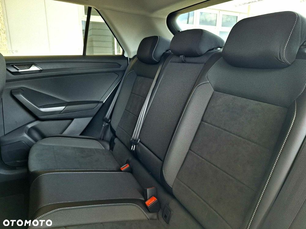 Volkswagen T-Roc - 20