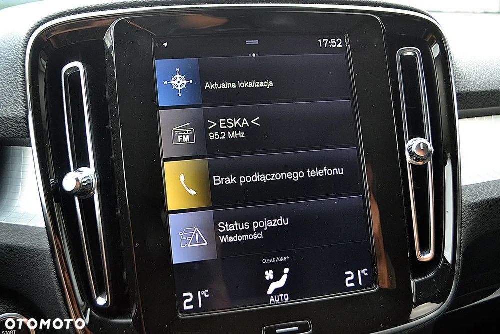 Volvo XC 40 T3 Momentum - 21
