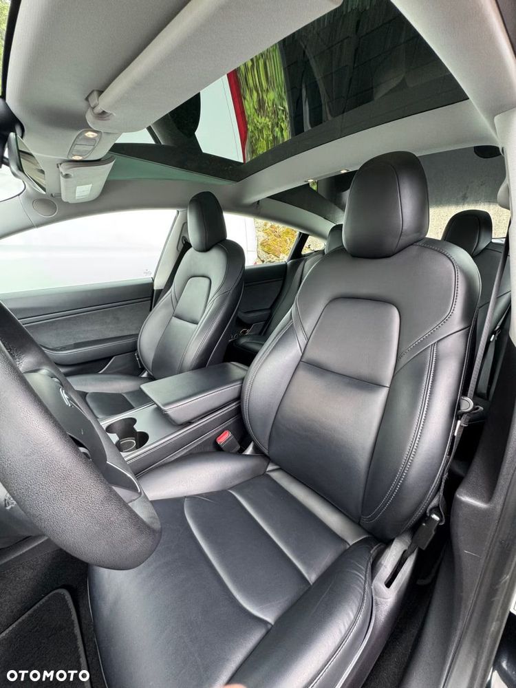 Tesla Model 3 Premium Langstreckenbatterie AWD Dual Motor - 18