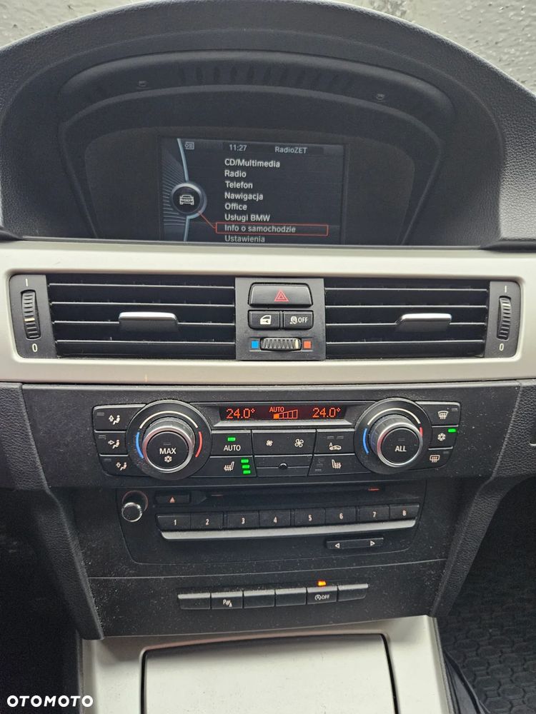 BMW Seria 3 318i Edition Exclusive - 16