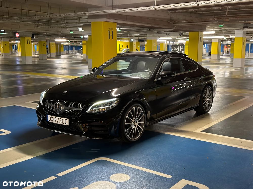 Mercedes-Benz Klasa C 300 9G-TRONIC AMG Line - 2