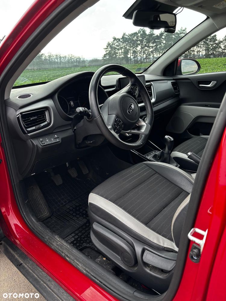 Kia Stonic 1.0 T-GDI MHEV L Business Line - 8