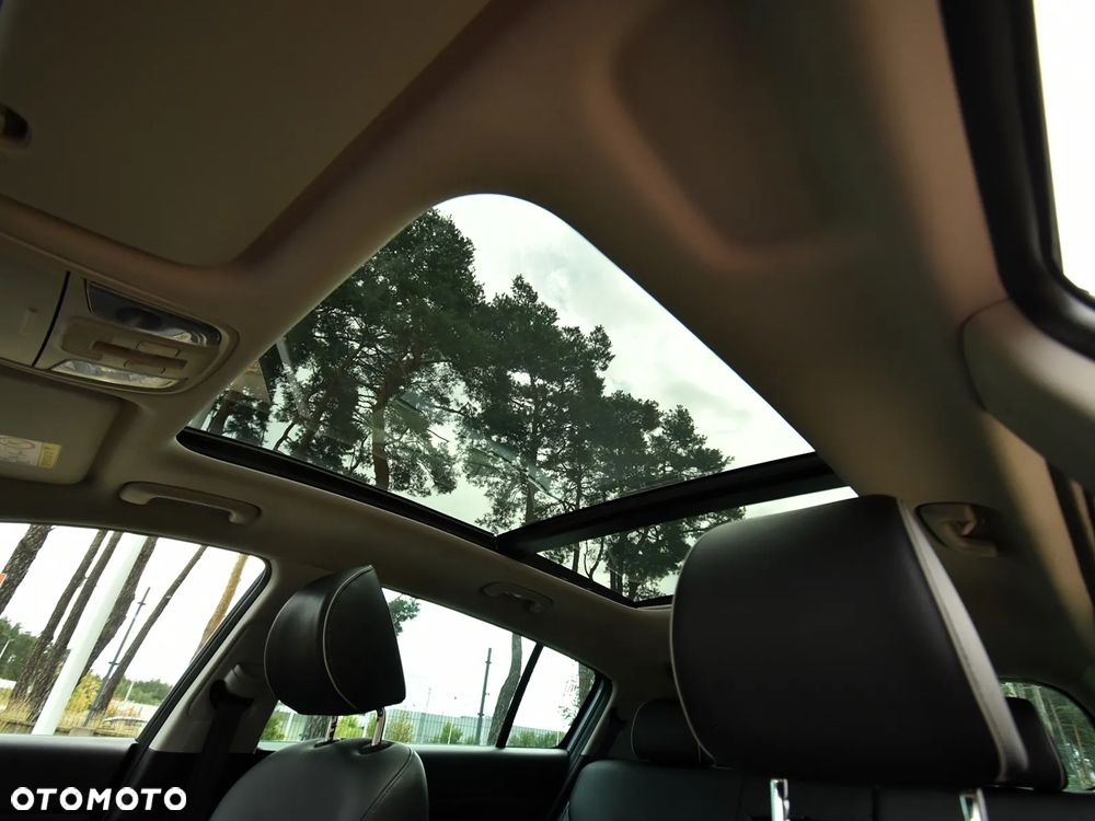 Kia Sportage 2,0 CRDI AWD Platinum - 30