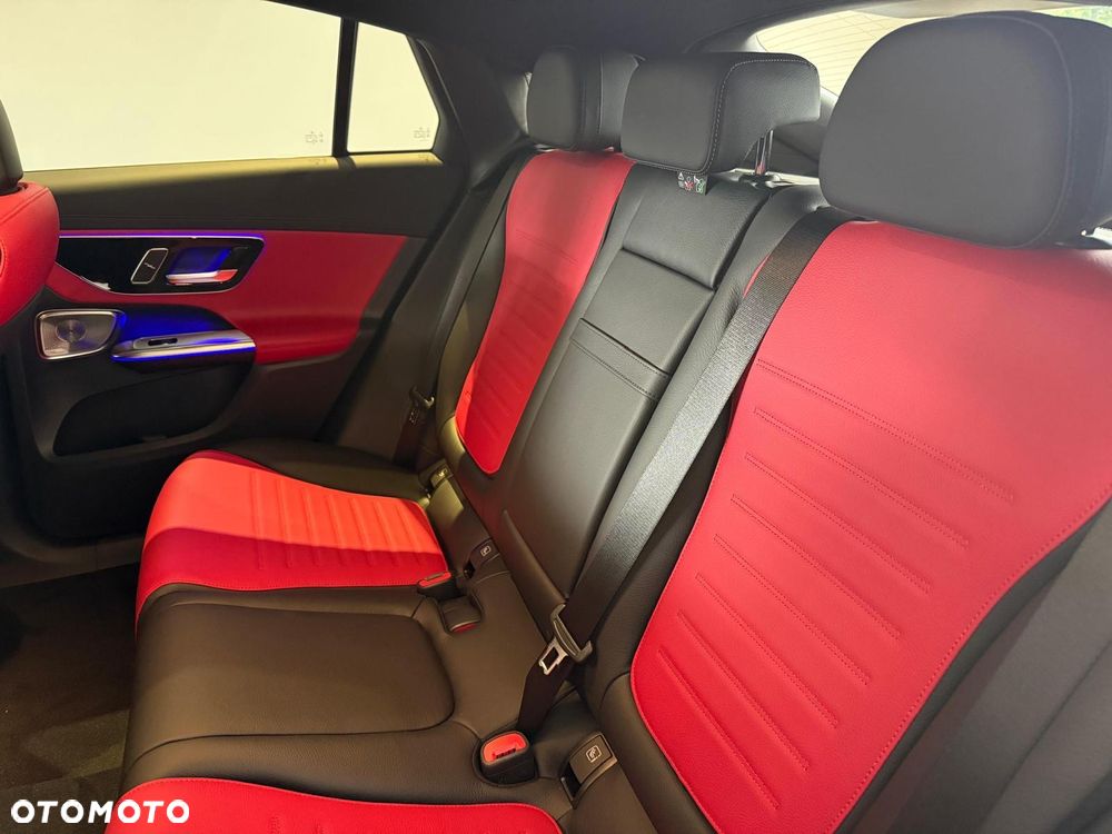 Mercedes-Benz GLC 300 de 4Matic 9G-TRONIC AMG Line Advanced - 21