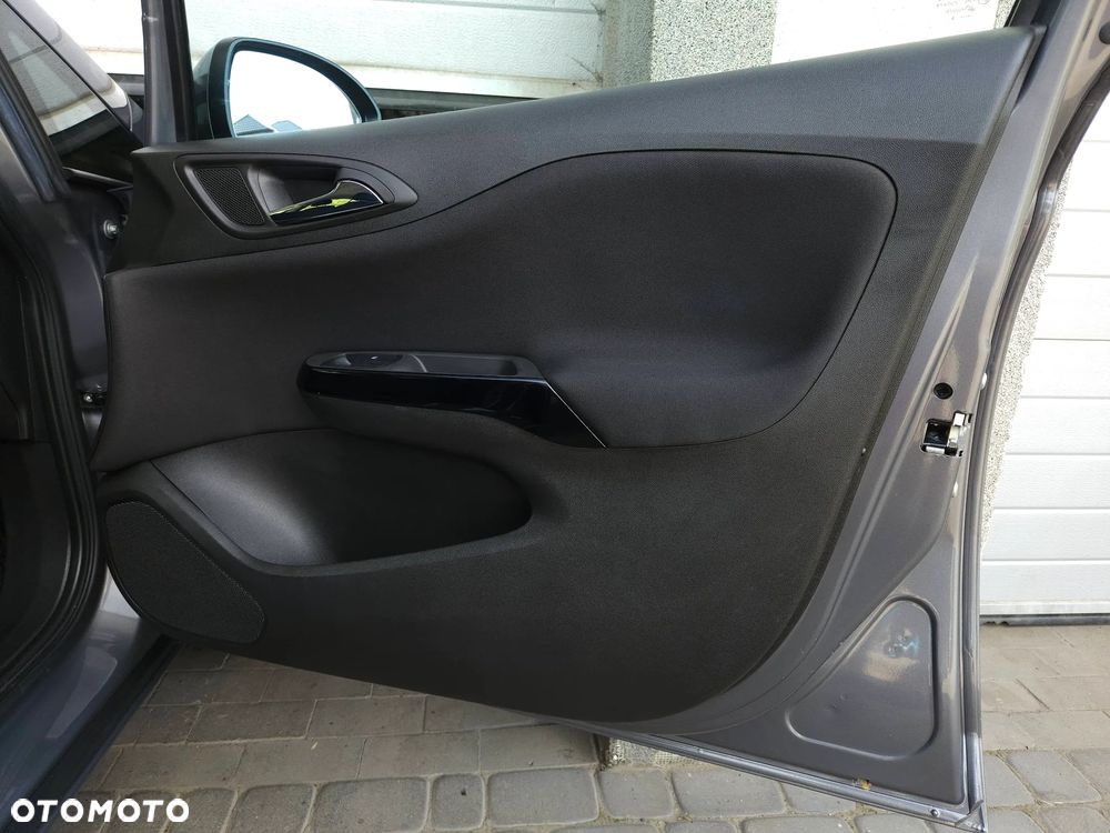 Opel Corsa 1.4 16V Cosmo - 17