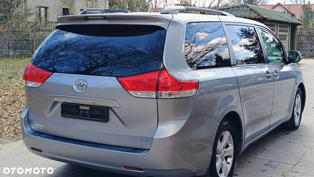 Toyota Sienna ver-3-5-v6-se - 5