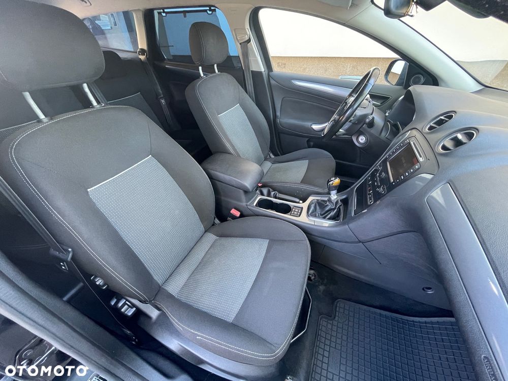 Ford Mondeo 2.0 TDCi Gold X - 17