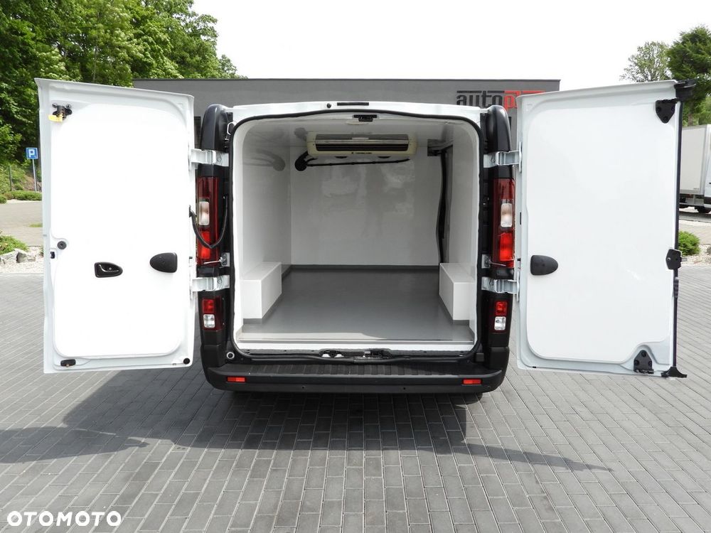 Renault TRAFIC  FURGON CHŁODNIA  0*C TEMPOMAT LEDY KLIMATYZACJA  120KM - 13