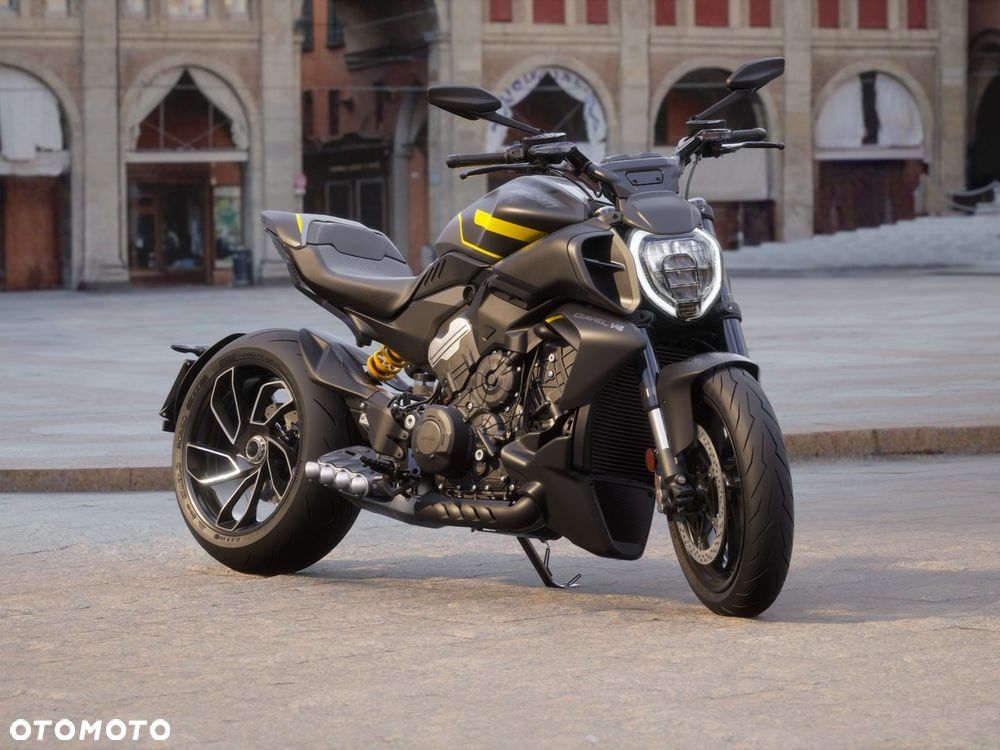 Ducati Diavel - 1