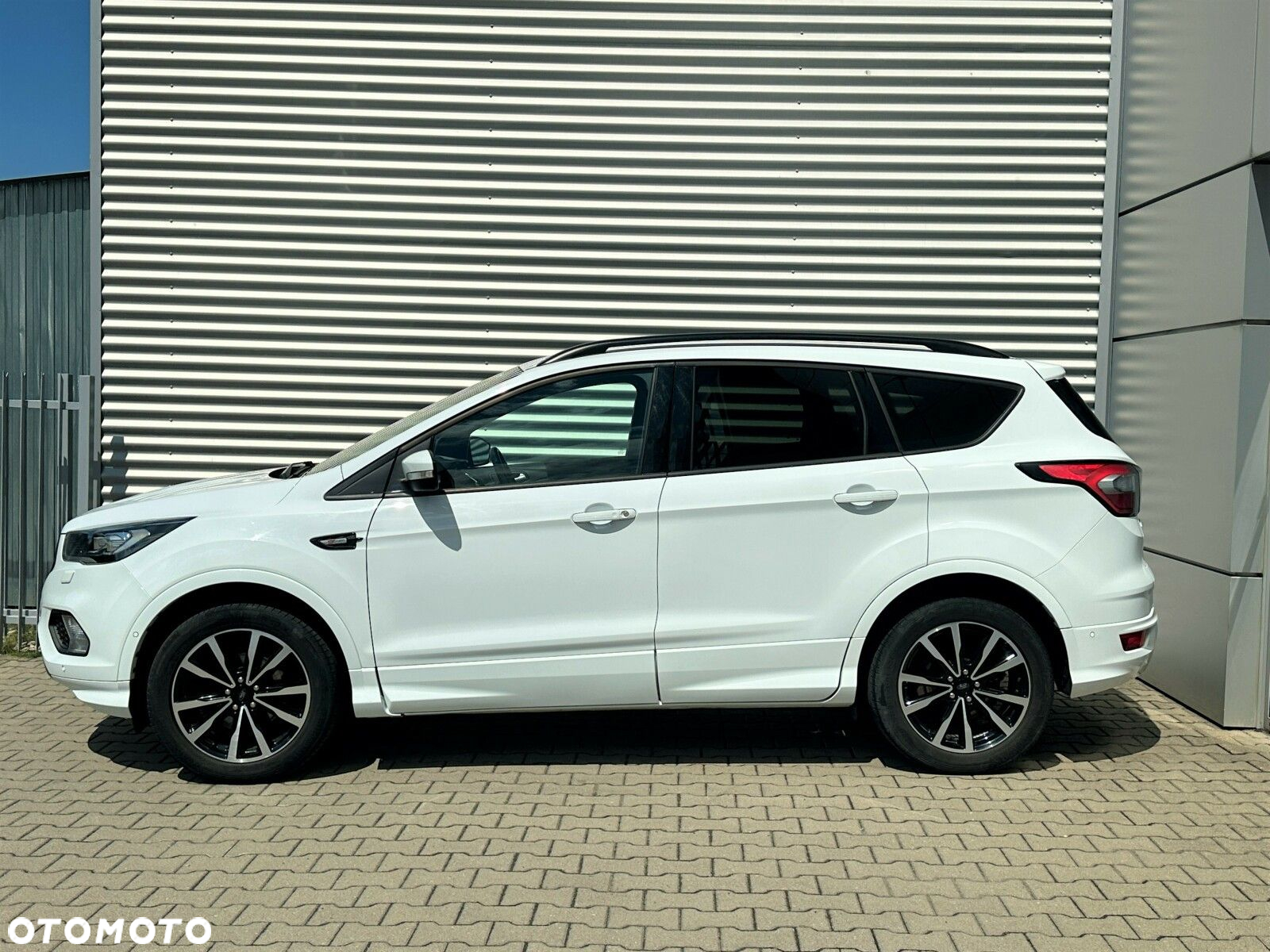 Ford Kuga 1.5 EcoBoost FWD ST-Line ASS GPF - 4