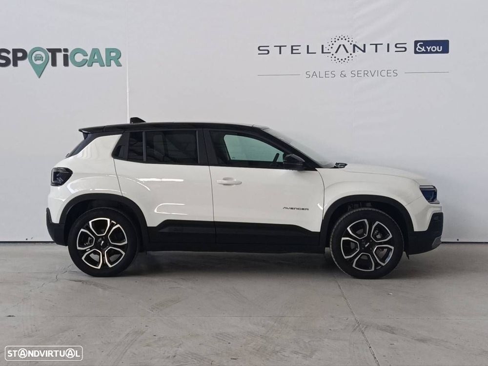 Jeep Avenger Summit - 4