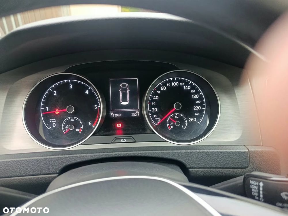 Volkswagen Golf - 12